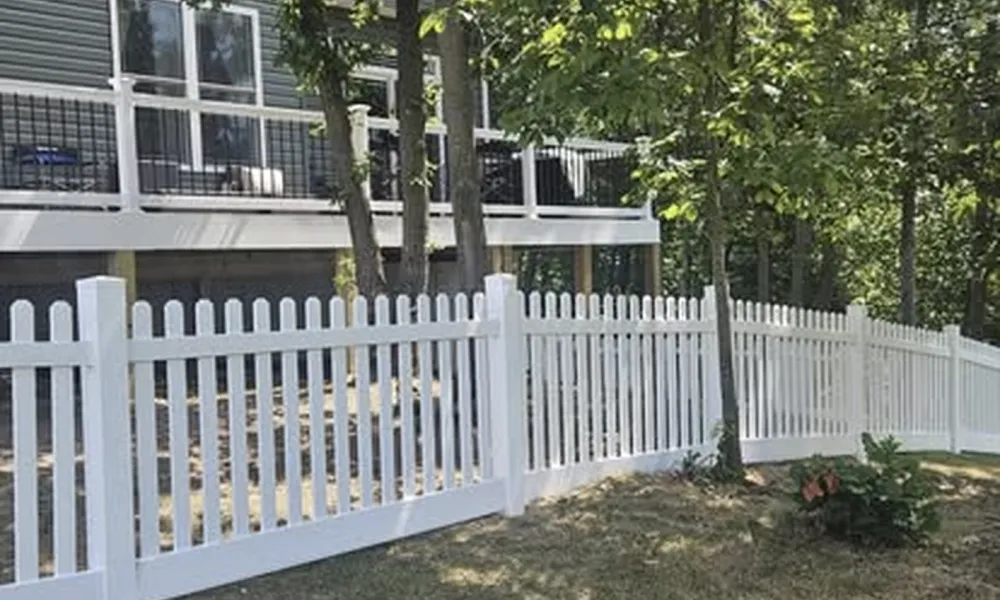 top-fence-installation-experience-in-winchester-white-picket-fence