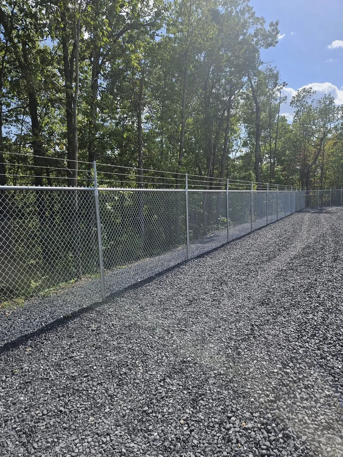 top-fence-installation-experience-in-winchester-chain-link-fence-setup