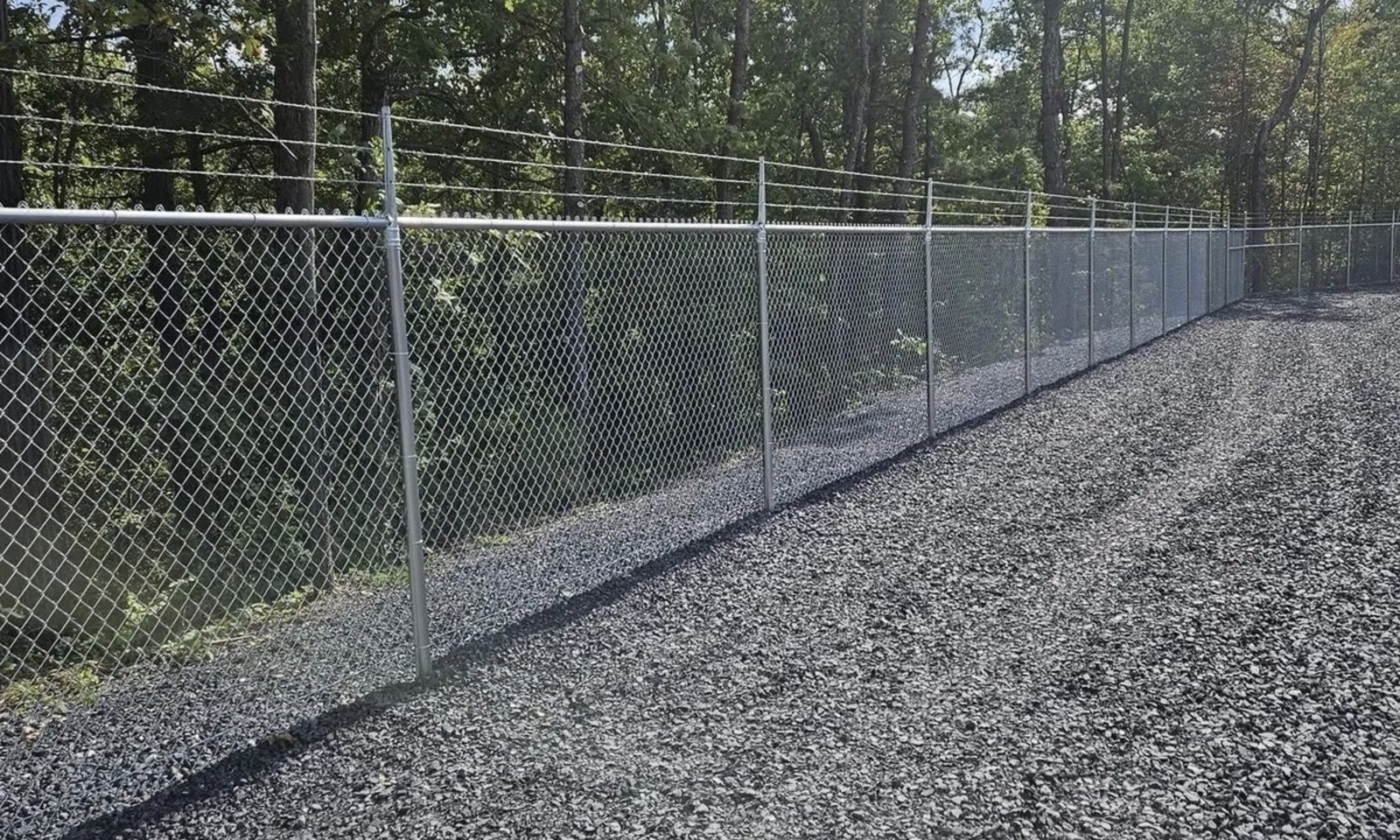 top-fence-installation-experience-in-winchester-chain-link-fence-setup