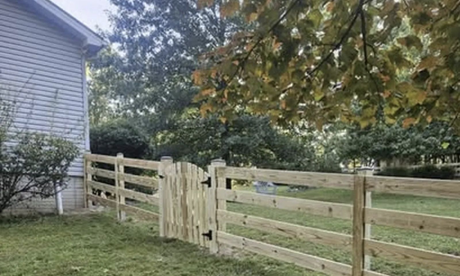 top-fence-installation-experience-in-winchester-wooden-fence-gate